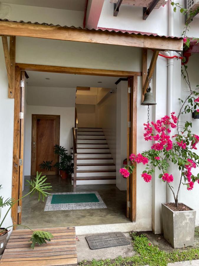 P&B Residences Legazpi Extérieur photo