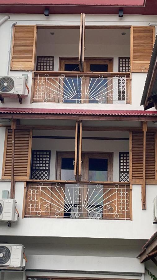 P&B Residences Legazpi Extérieur photo